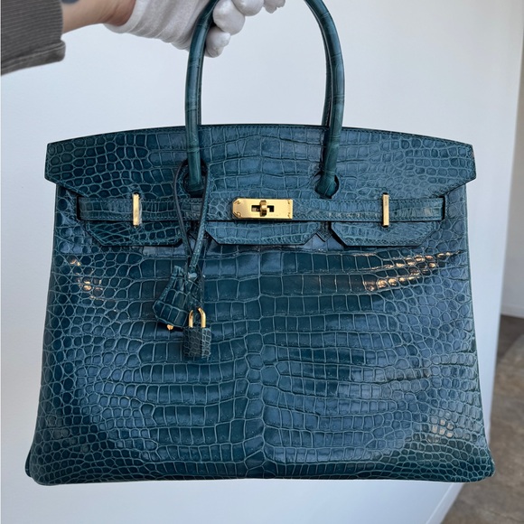 Meet your Posher, Jordan - Picture 11 of 16